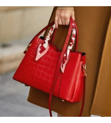 Elegant White Genuine Leather Shoulder Bag