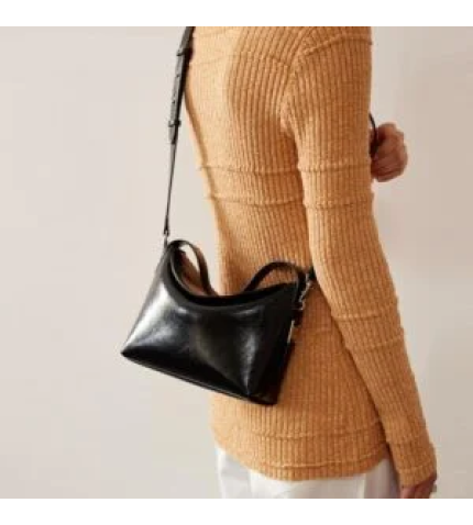 Elegant Women’s Leather Shoulder and Crossbody Bag